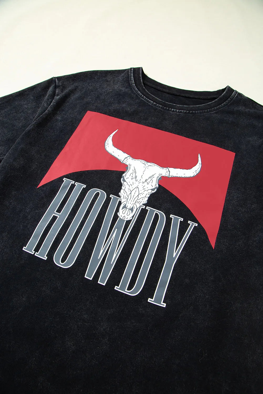Howdy Bull Skull Graphic Tee vantage Marlboro style